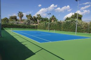 tennis courts Negroponte Resort Eretria
